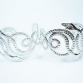 Bracelete Prateado de Cobra