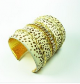 Bracelete de Couro estampado